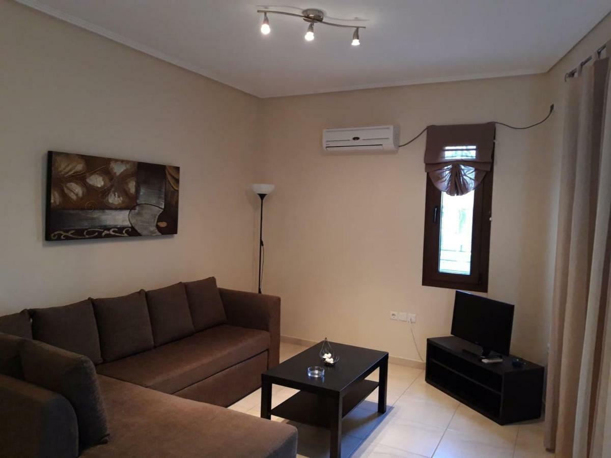 Gougousis Apartments Kaloyiros Extérieur photo